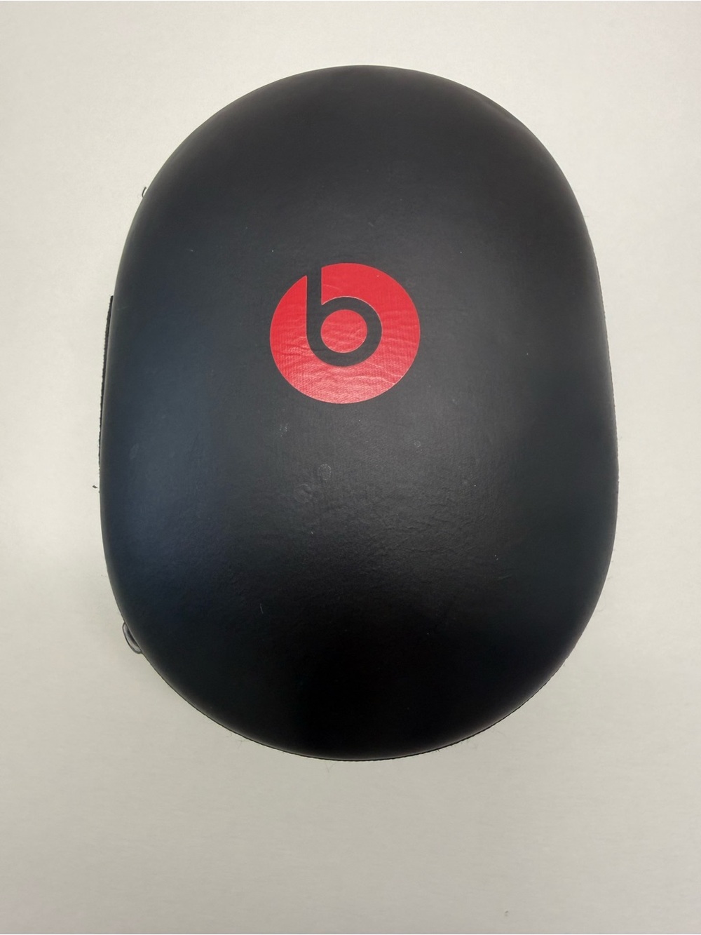 Beats by Dre Black Hard Shell Carrying Case with Red Logo